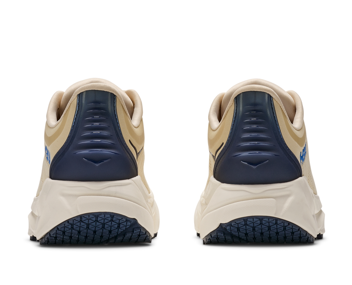 HOKA Men's Arahi SR Shoes