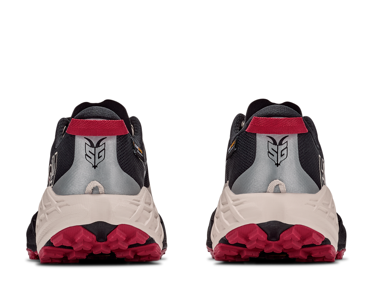 HOKA Men's Speedgoat 7 GTX Shoes