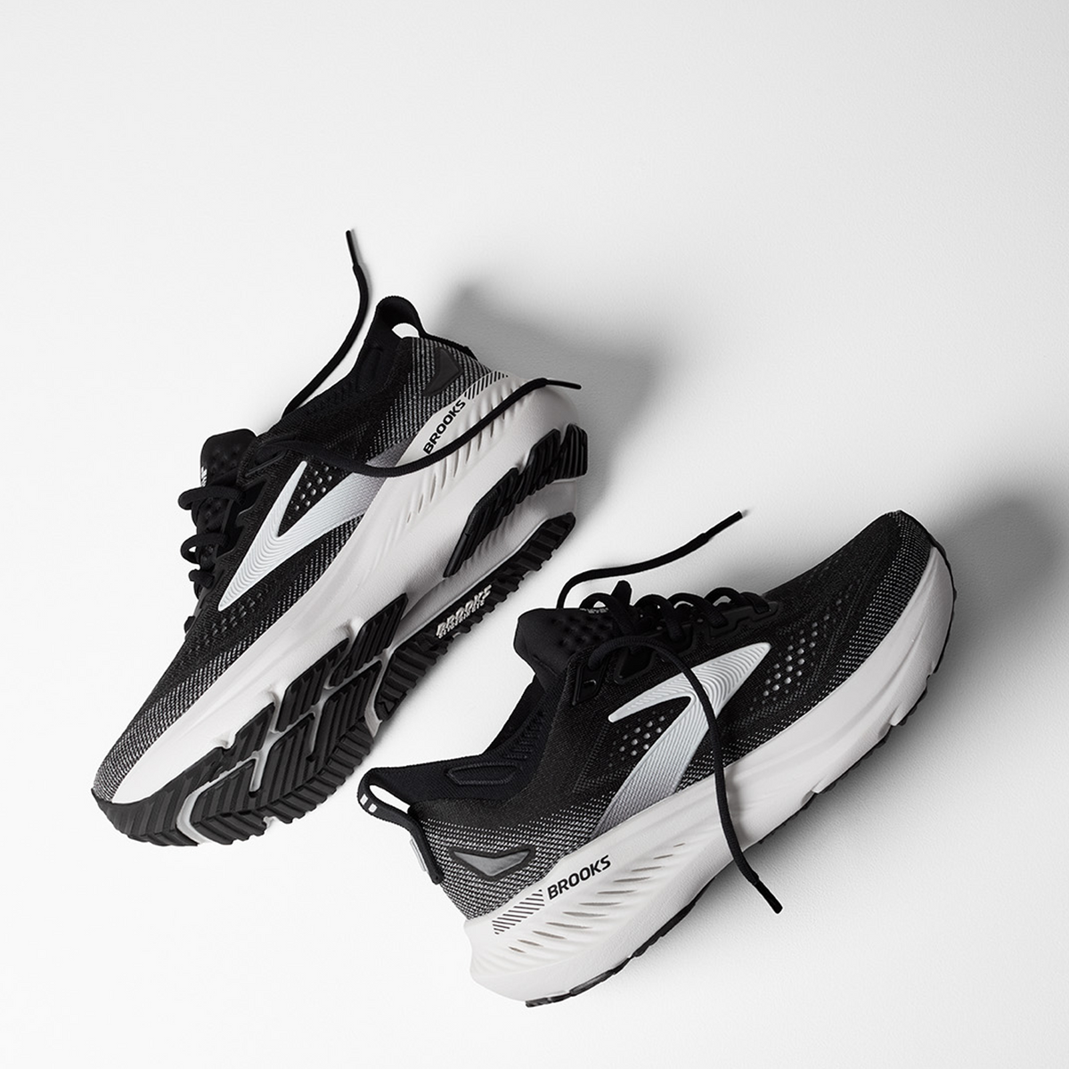 Brooks Glycerin GTS 23 Running Shoe Women's - Black/Grey/White